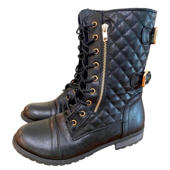 Forever 21 Shoes - ❄️Quilted Black Combat Boots Size 7.5